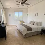 Sandy Ego
